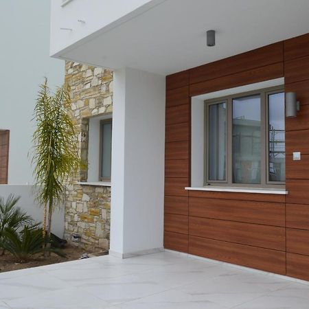 Palm Tree Villas Livadhia Eksteriør bilde